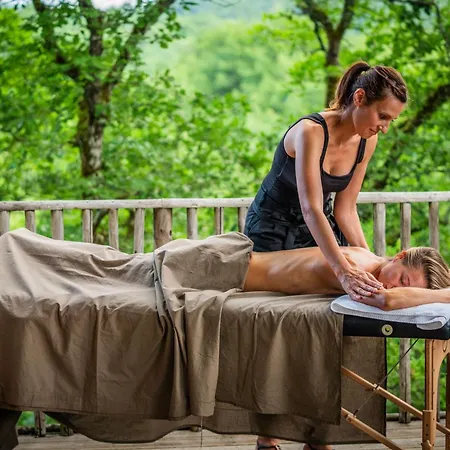 Insolite En Dordogne * Saint-Amand-de-Coly