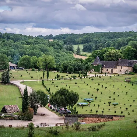 Village de vacances Insolite En Dordogne *