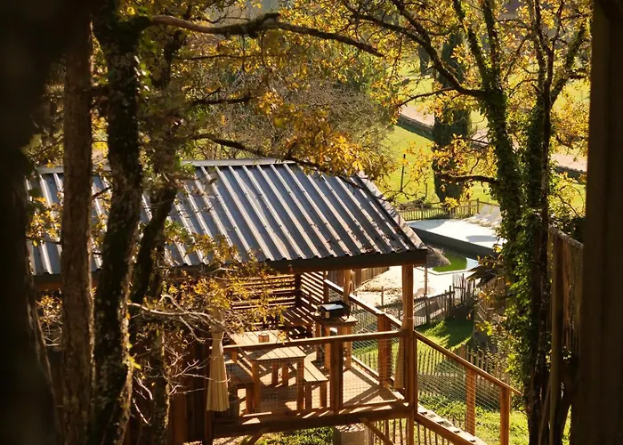 Feriepark Insolite En Dordogne Saint-Amand-de-Coly