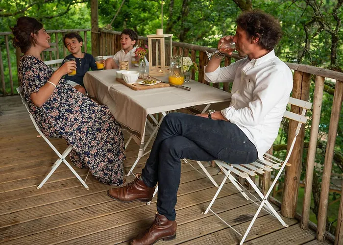 Insolite En Dordogne * Saint-Amand-de-Coly